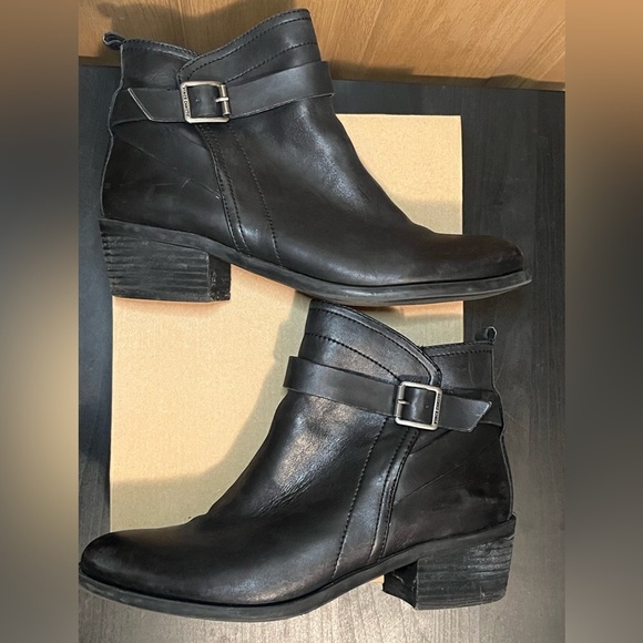 Black Vince Camuto Booties - Picture 16 of 16